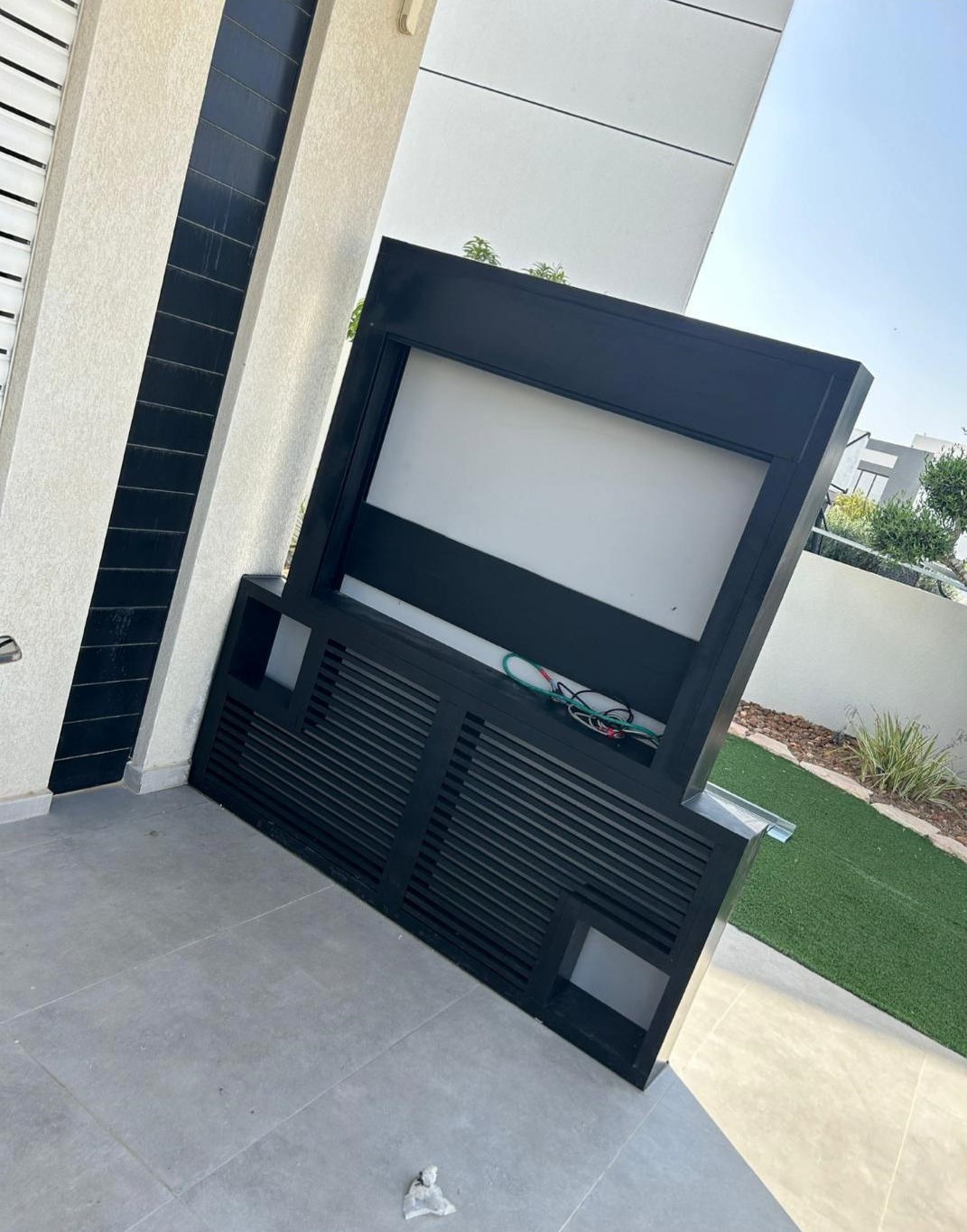 תריסי טלוויזיה מעוצבים